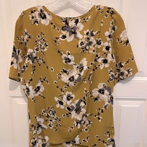 Ann Taylor Factory blouse - size small / mustard yellow with grey/white flowers.